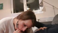Couple amateur film la pipe de sa femme