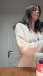 Slutty brunette bangs unknown delivery guy for fun