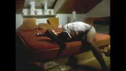 Elle se fait soulever dans pleins de positions comme une vraie chienne