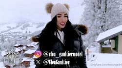 Un chalet avec des femmes sexys qui se battent pour des queues – Episode 1