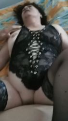 Le cocu aime voir sa salope en prendre plein la chatte