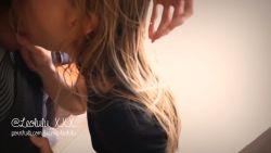 Ma blonde est tellement une bonne suceuse je lui jouis sur le cul