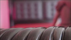 Elle twerk ses grosses fesses devant la cam