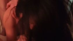 Deux bites en même temps pour m&rsquo;occuper la chatte et la bouche