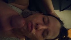 La surprise de l&rsquo;éjaculation faciale avec ma partenaire mature et ses courbes généreuses 🍑