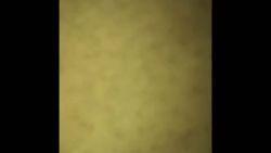 Beurette en levrette et doigt dans le cul