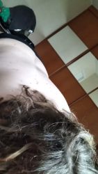 Elle me fait une grosse pipe au lit