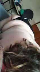 Couple amateur elle avale tout en gros plan