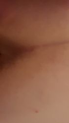 Je lui met un plug anal avant de la baiser