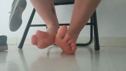 JOI Spéciale fétiche des pieds sexys