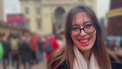 Mia Devil, 25ans, hôtesse de l&rsquo;air lubrique…