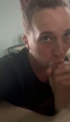 I get my cock worshipped by her hungry mouth 😈