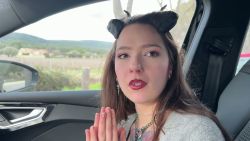 Mamie Donuts, 28ans, vient continuer ses expériences hard… avec le sourire !