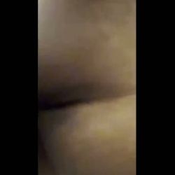 Je pète ma chatte comorienne en vidéo amateur black