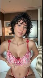 Homemade solo brunette masturbates fully naked on hotel sofa