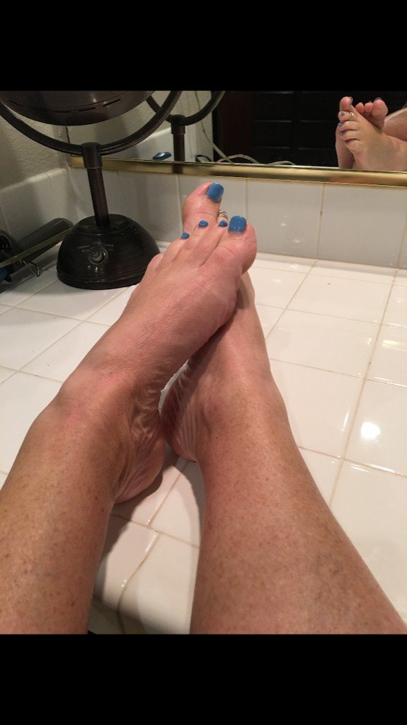 MILF Sexy Feet | Mom Foot fetish n°5