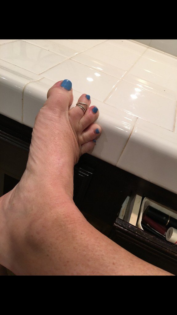 MILF Sexy Feet | Mom Foot fetish n°9