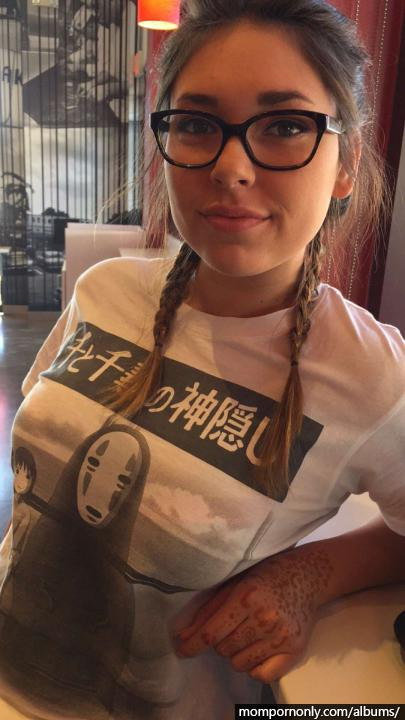 Young mom show’s her beautiful body, Snapchat stepsons nudes n°31