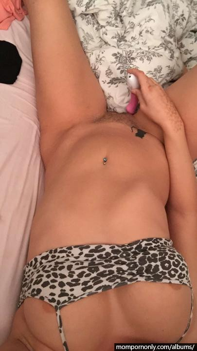 Young mom show’s her beautiful body, Snapchat stepsons nudes n°36