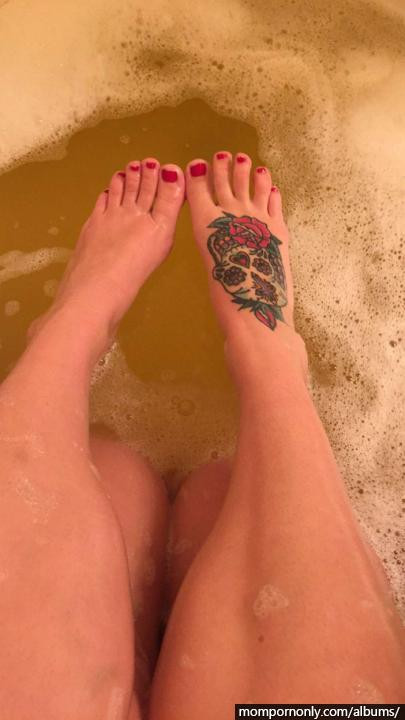 Young mom show’s her beautiful body, Snapchat stepsons nudes n°39