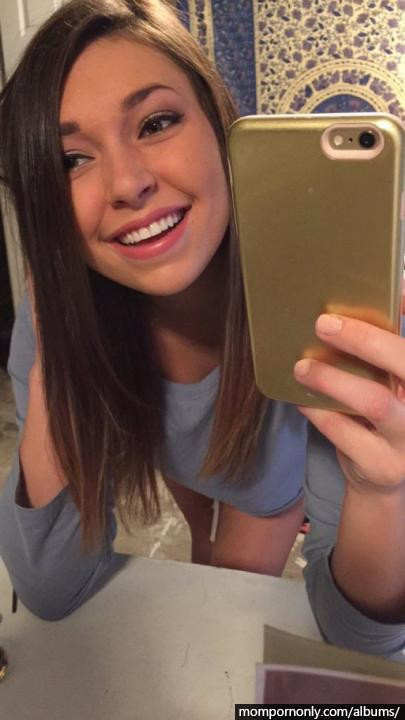 Young mom show’s her beautiful body, Snapchat stepsons nudes n°41