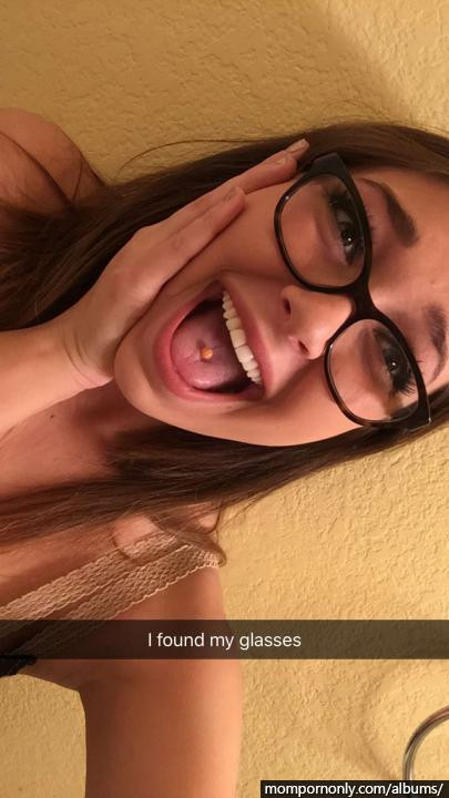 Young mom show’s her beautiful body, Snapchat stepsons nudes n°43