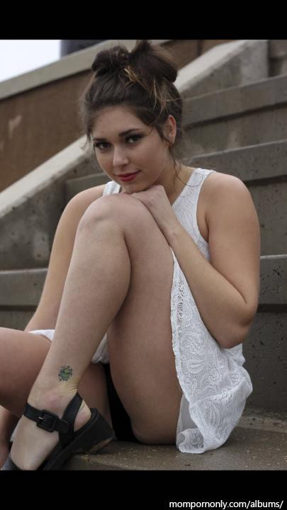 Young mom show’s her beautiful body, Snapchat stepsons nudes n°51