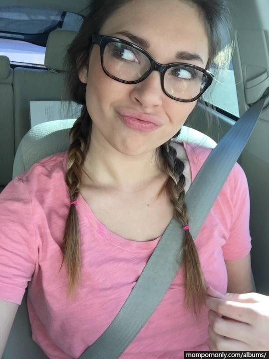 Young mom show’s her beautiful body, Snapchat stepsons nudes n°61