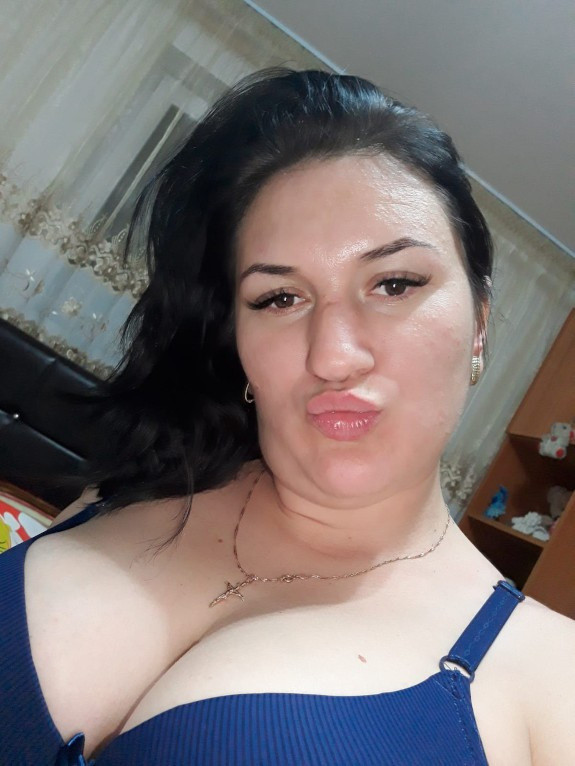 My mom can’t stop sending me sexy pics n°50