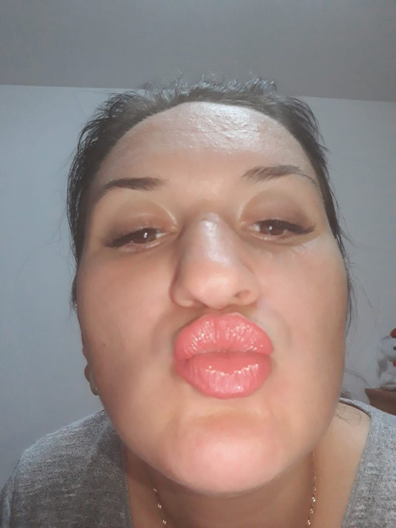 My mom can’t stop sending me sexy pics n°17