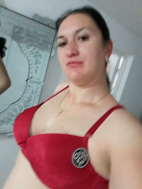 My mom can’t stop sending me sexy pics n°22