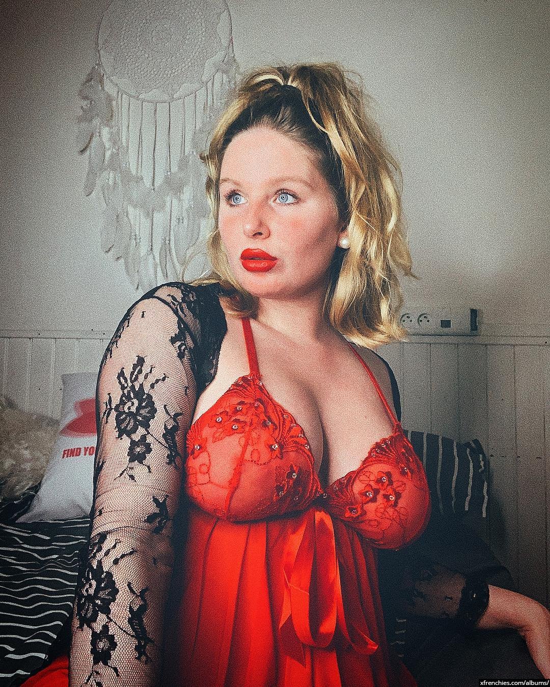 Pure Human Soul nude et Photos sexys en lingerie n°14