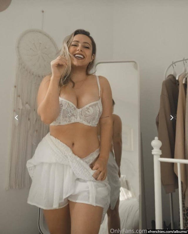 Rosalie Lessard – Only fans Leak nudes n°0