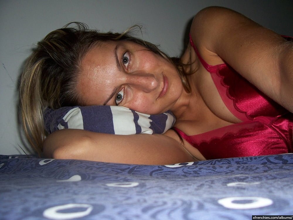 Photos de ma salope de maitresse et de ses gros seins n°53