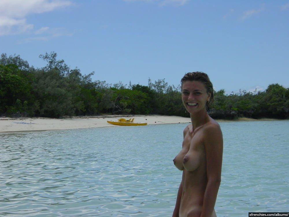 Voyeur fetish naked girl at the beach, public sex n°19