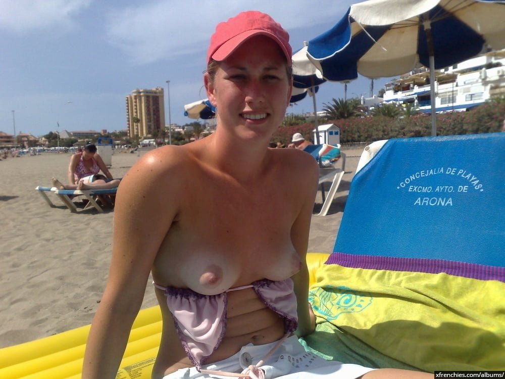 Voyeur fetish naked girl at the beach, public sex n°35