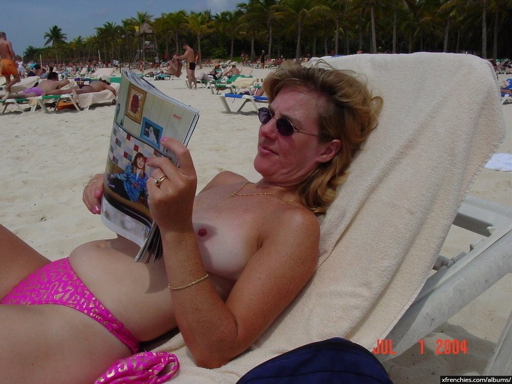 Voyeur fetish naked girl at the beach, public sex n°38