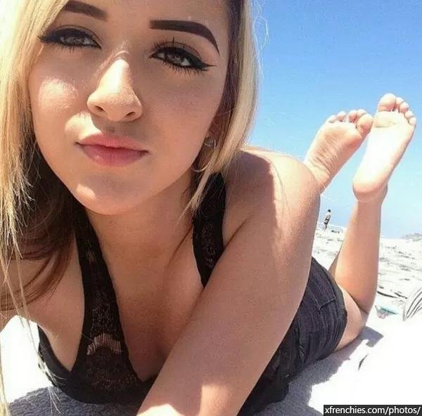Compil fétichiste des pieds, photos de pieds part 1 n°16
