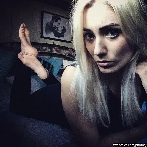 Compil fétichiste des pieds, photos de pieds part 1 n°26