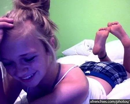 Compil fétichiste des pieds, photos de pieds part 1 n°43