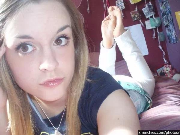 Compil fétichiste des pieds, photos de pieds part 1 n°48