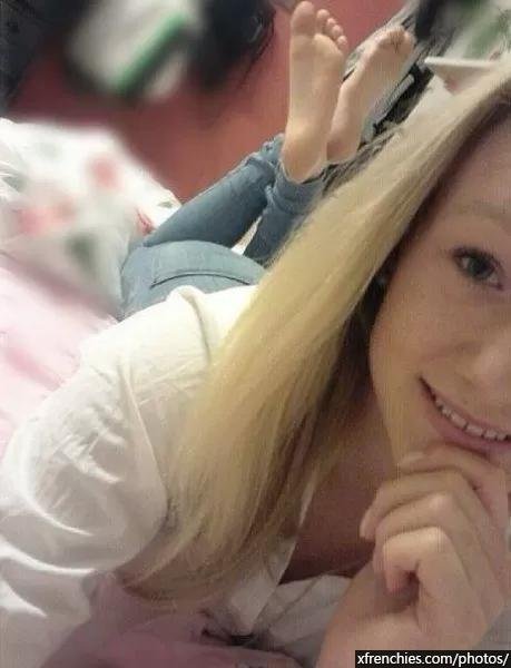 Compil fétichiste des pieds, photos de pieds part 1 n°60