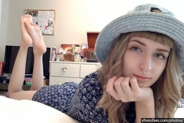 Compil fétichiste des pieds, photos de pieds part 1 n°62