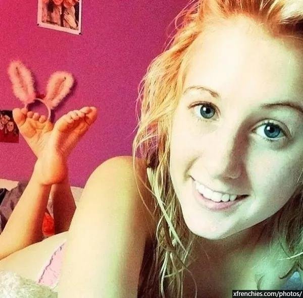 Compil fétichiste des pieds, photos de pieds part 1 n°68