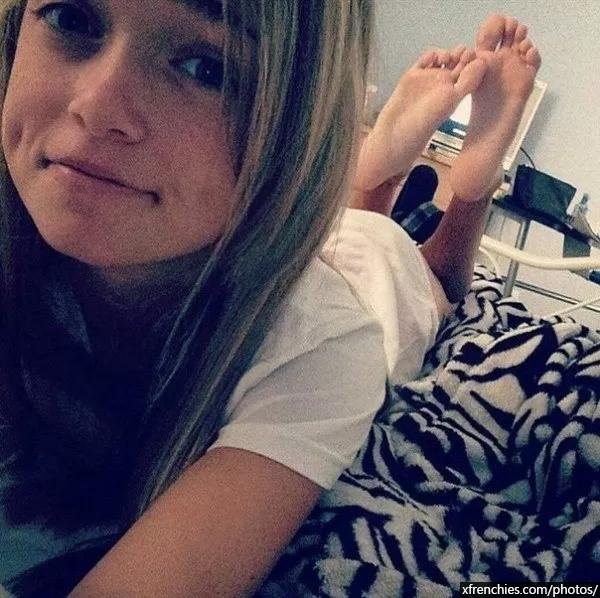 Compil fétichiste des pieds, photos de pieds part 1 n°71