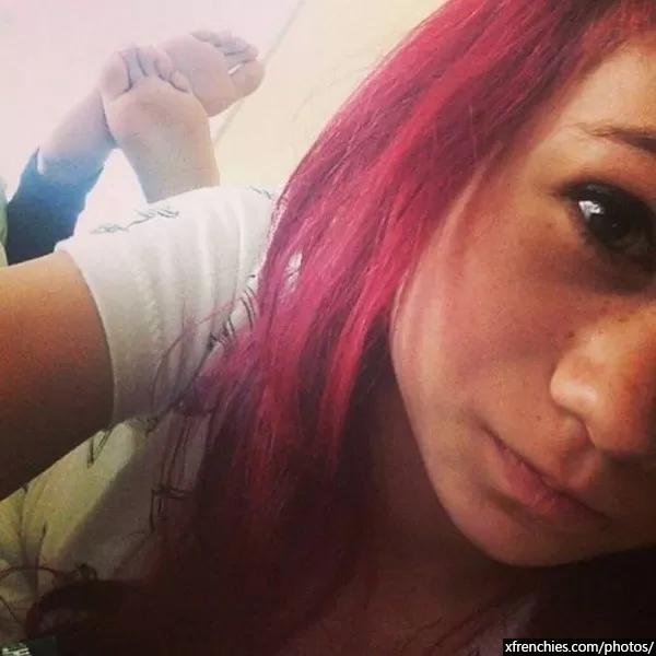 Compil fétichiste des pieds, photos de pieds amateur part 2 n°44