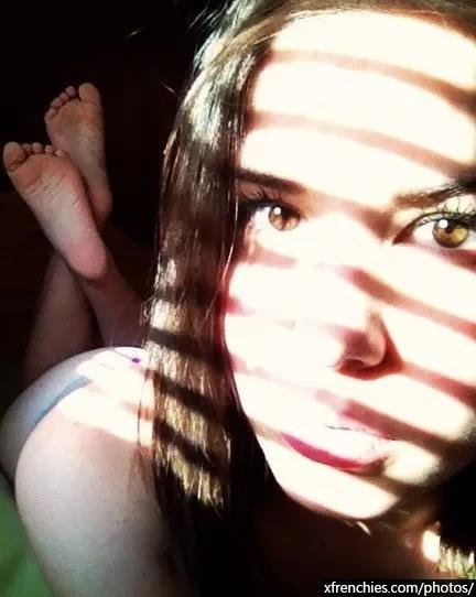 Compil fétichiste des pieds, photos de pieds amateur part 2 n°51