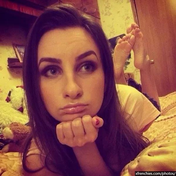 Compil fétichiste des pieds, photos de pieds amateur part 2 n°3