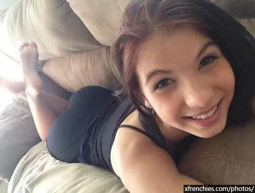 Compil fétichiste des pieds, photos de pieds amateur part 2 n°6