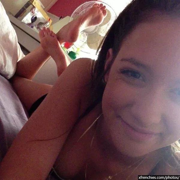 Compil fétichiste des pieds, photos de pieds amateur part 2 n°16